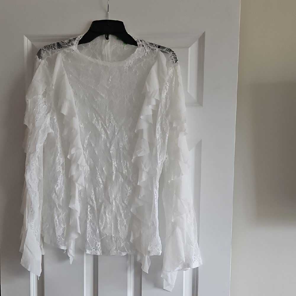 White Lace Ruffle Long-Sleeve Top